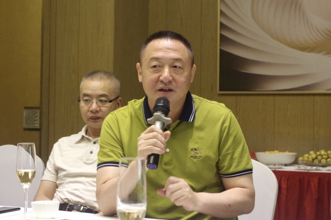 侯讲话 侯讲话